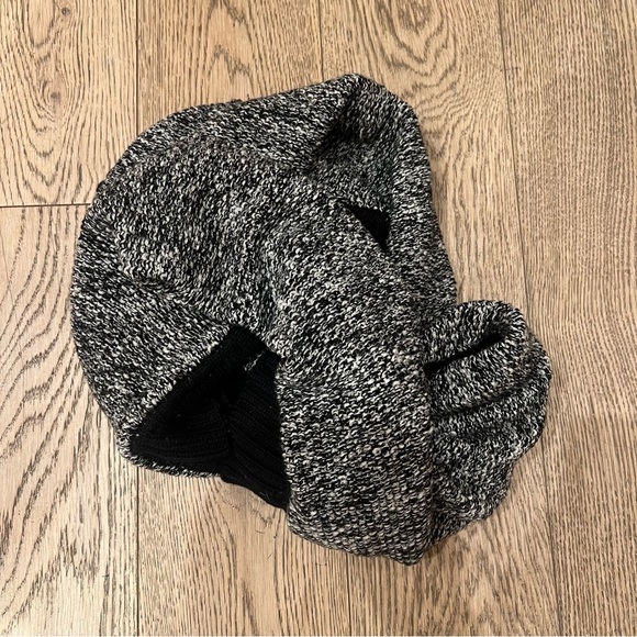 Lululemon Cozy Yogi Scarf - Picture 9 of 9